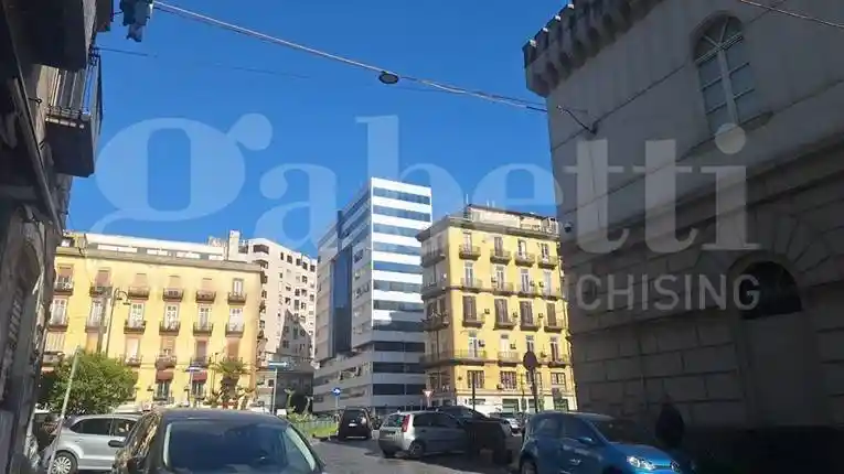 Appartamento in vendita a Napoli