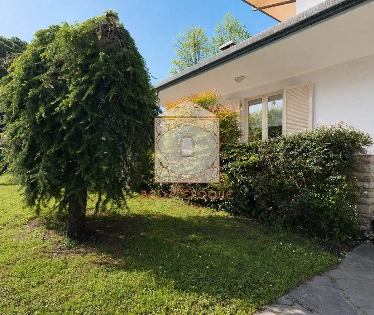 Villa in vendita a Camaiore