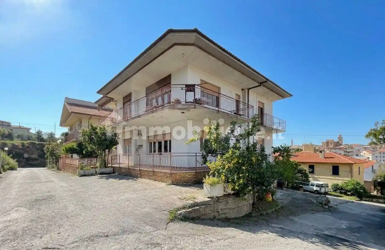 Casa indipendente in vendita a Villamagna