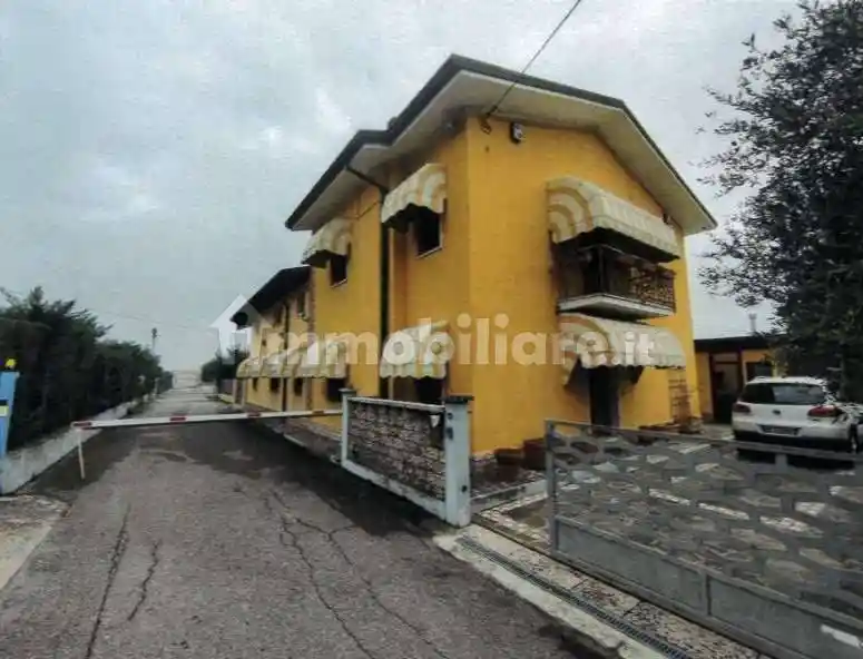 Appartamento in vendita a Castel d'Ario
