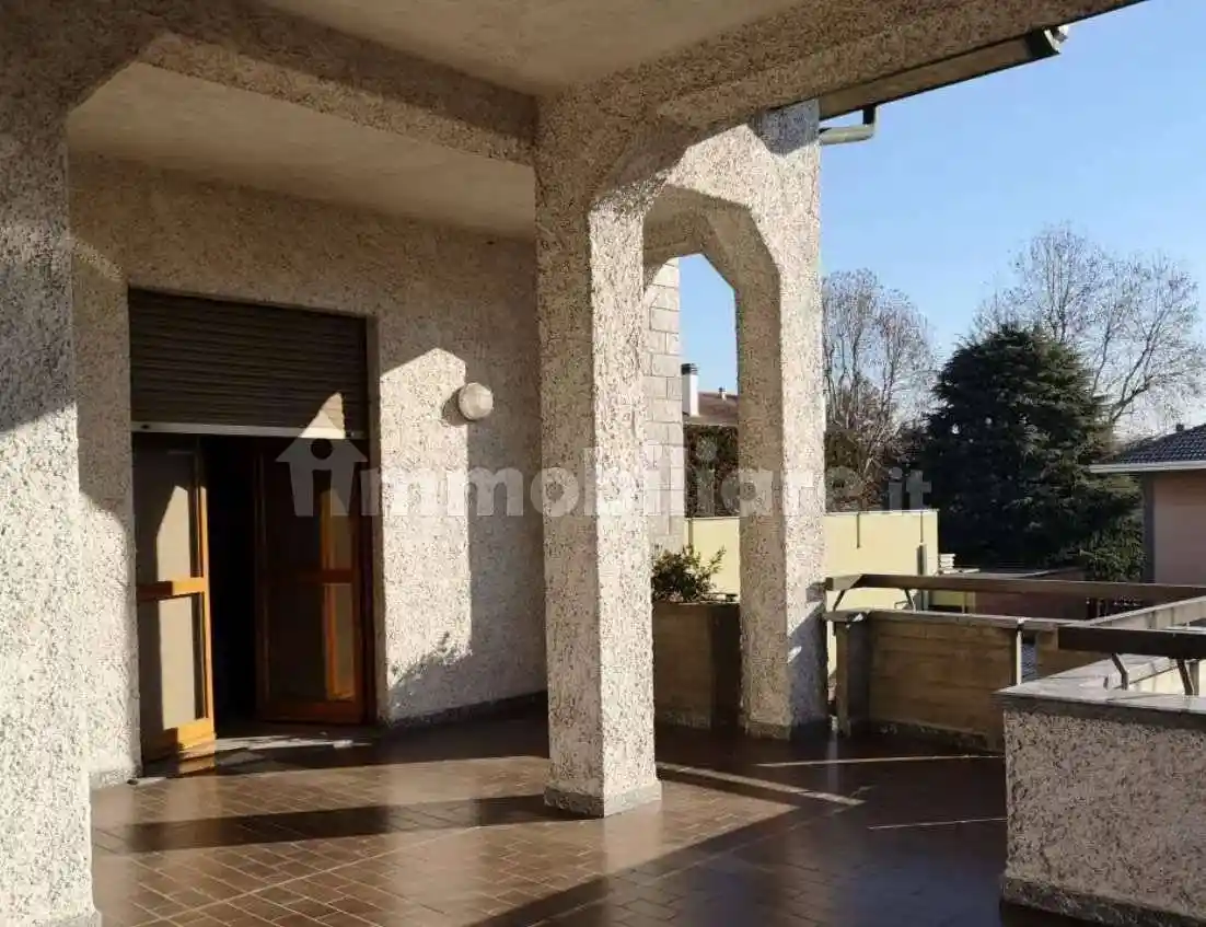 Appartamento in vendita a Limbiate