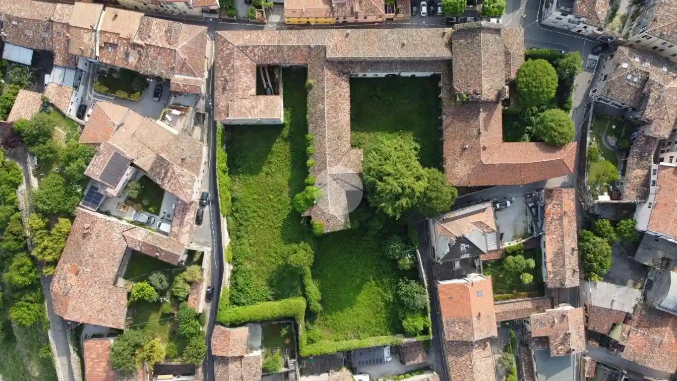 Rustico - Casale in vendita a Lonato del Garda