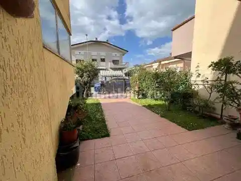 Villa in vendita a Viareggio
