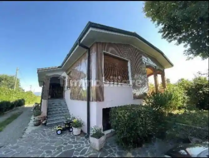 Villa in vendita a Fara Gera d'Adda