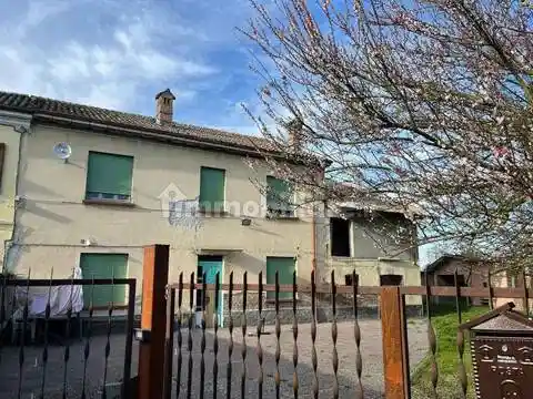 Villa in vendita a Verrua Po