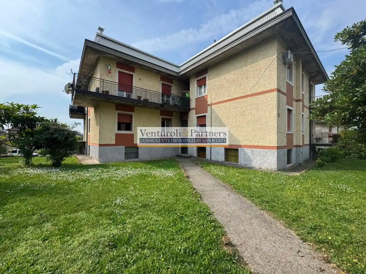 Appartamento in vendita a Calcinato