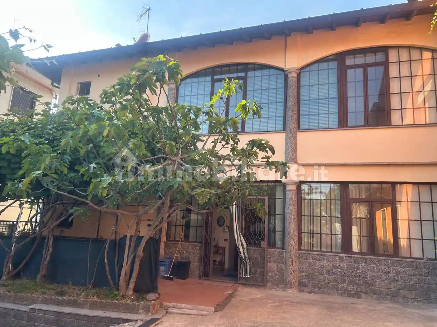 Villa in vendita a Gavirate