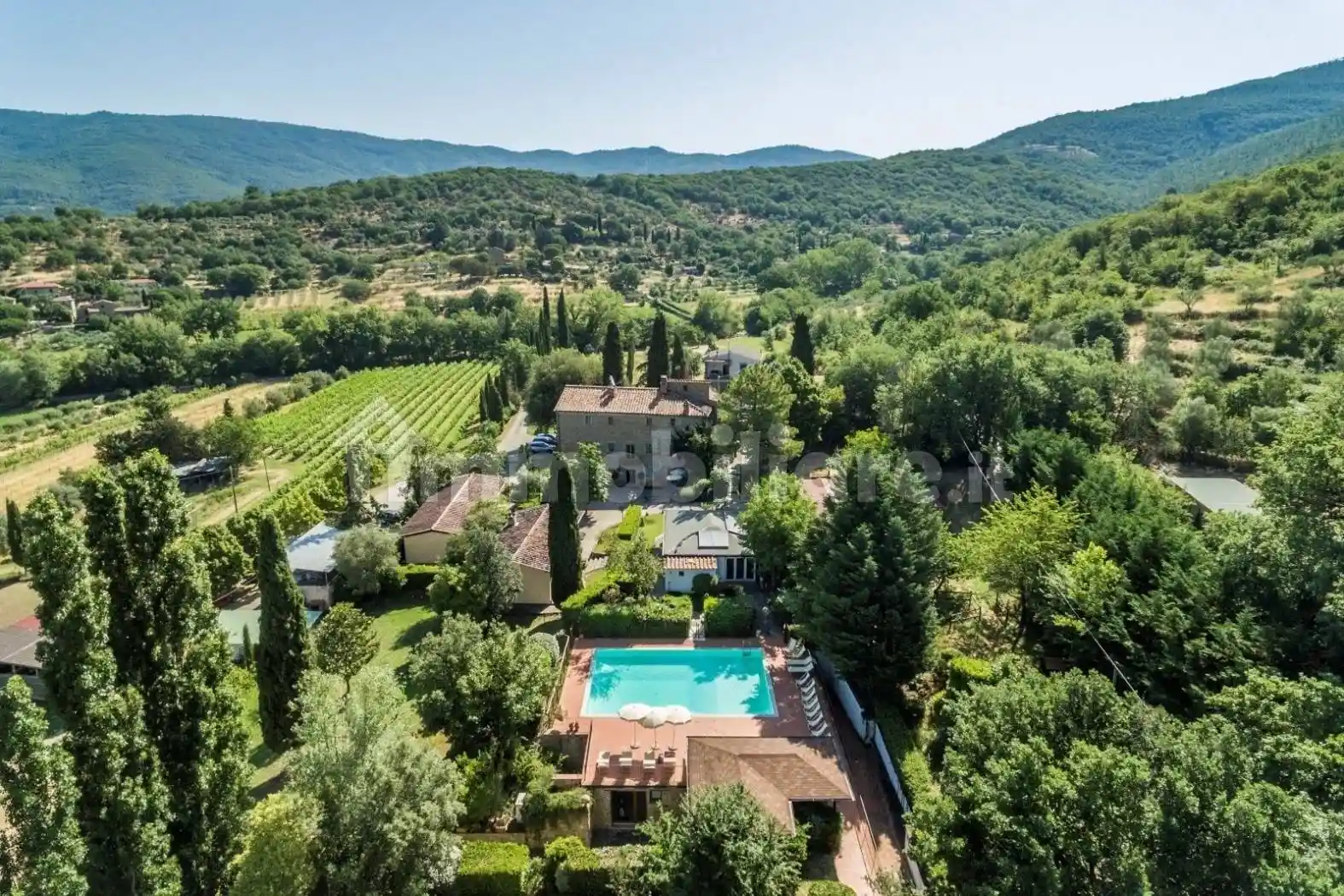 Rustico - Casale in vendita a Tuoro sul Trasimeno
