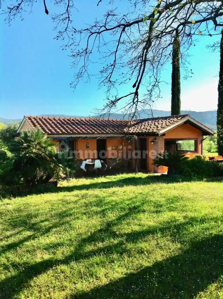 Rustico - Casale in vendita a Roccastrada