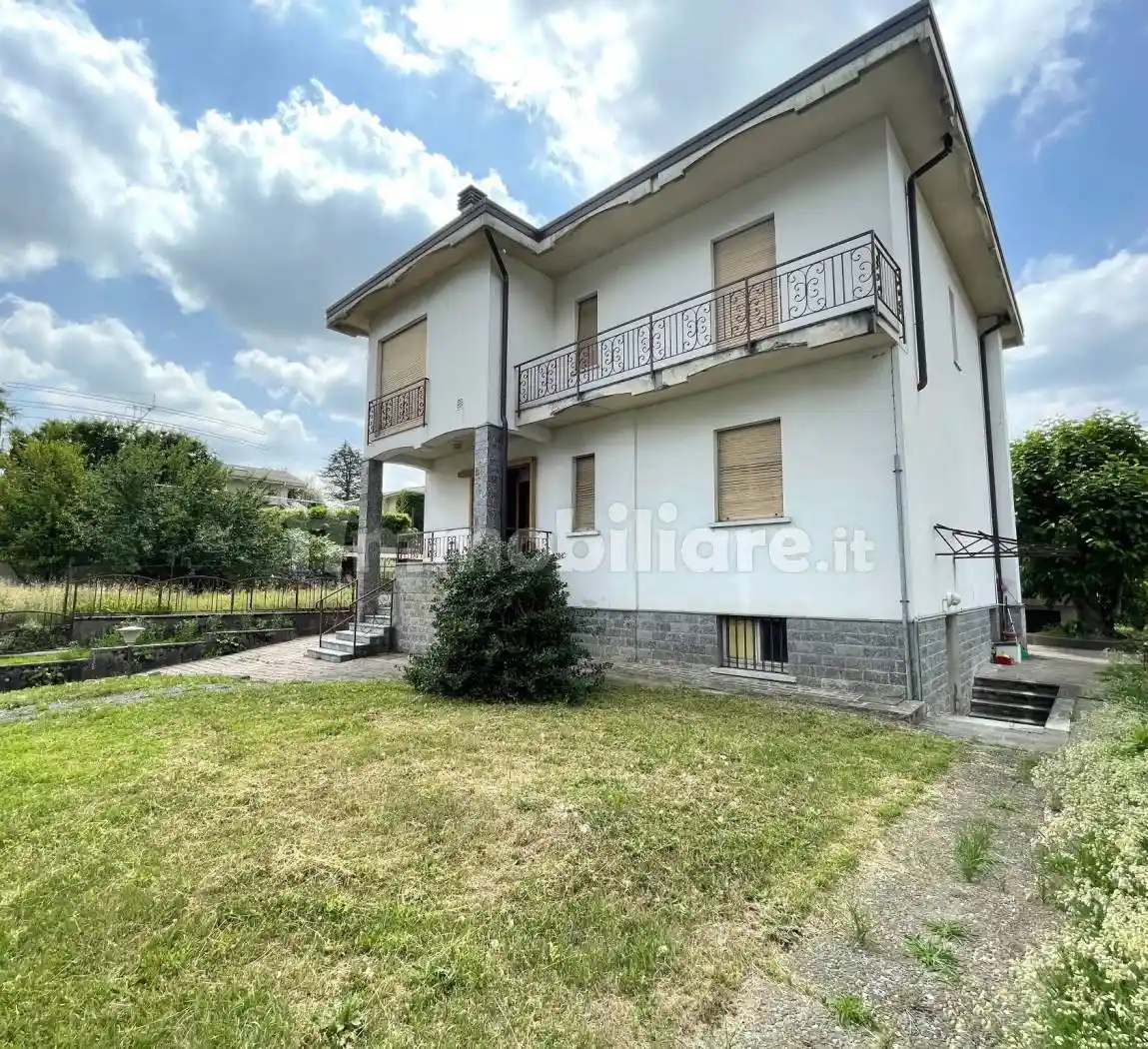 Casa indipendente in vendita a Villa Guardia