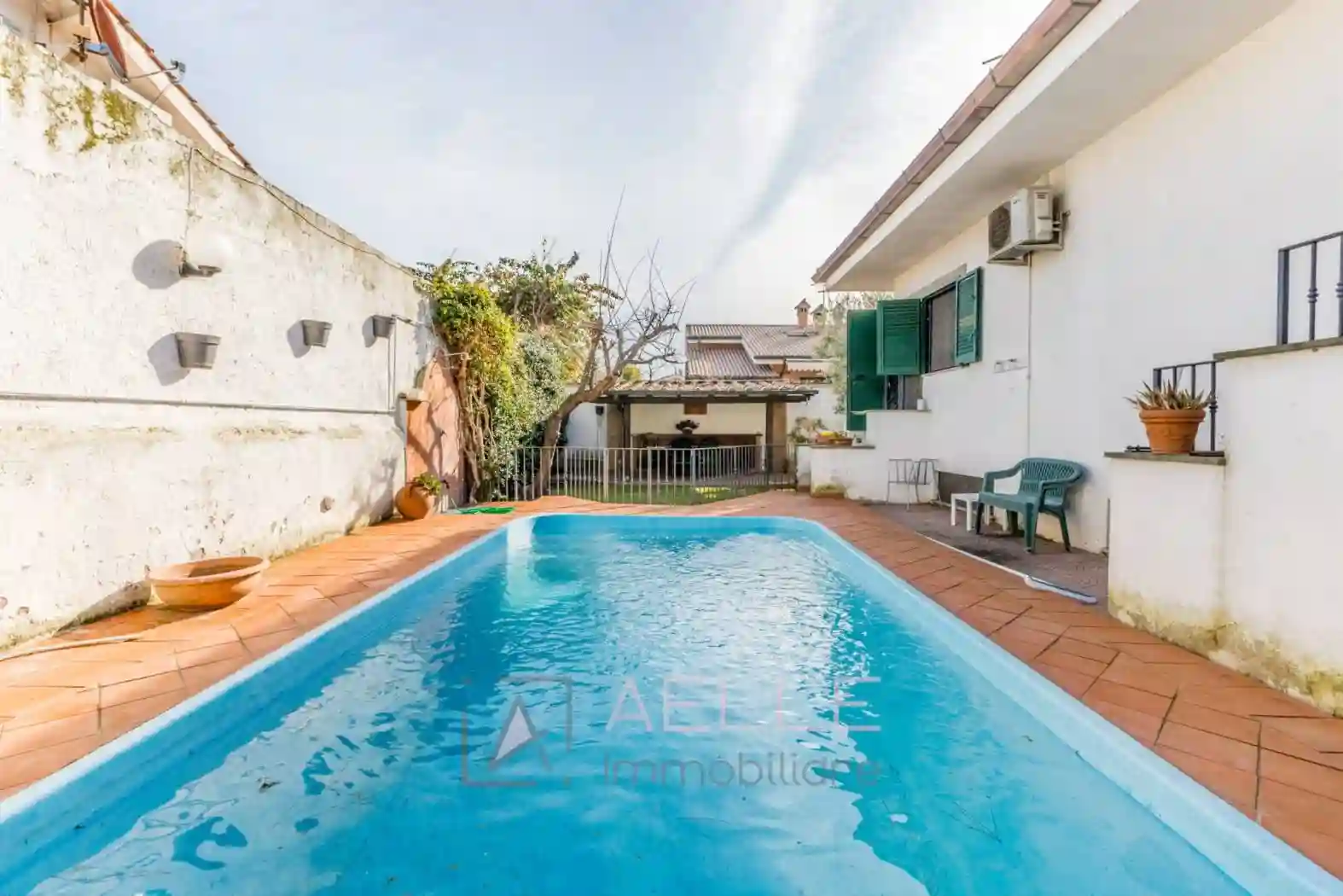 Villa - foto 2