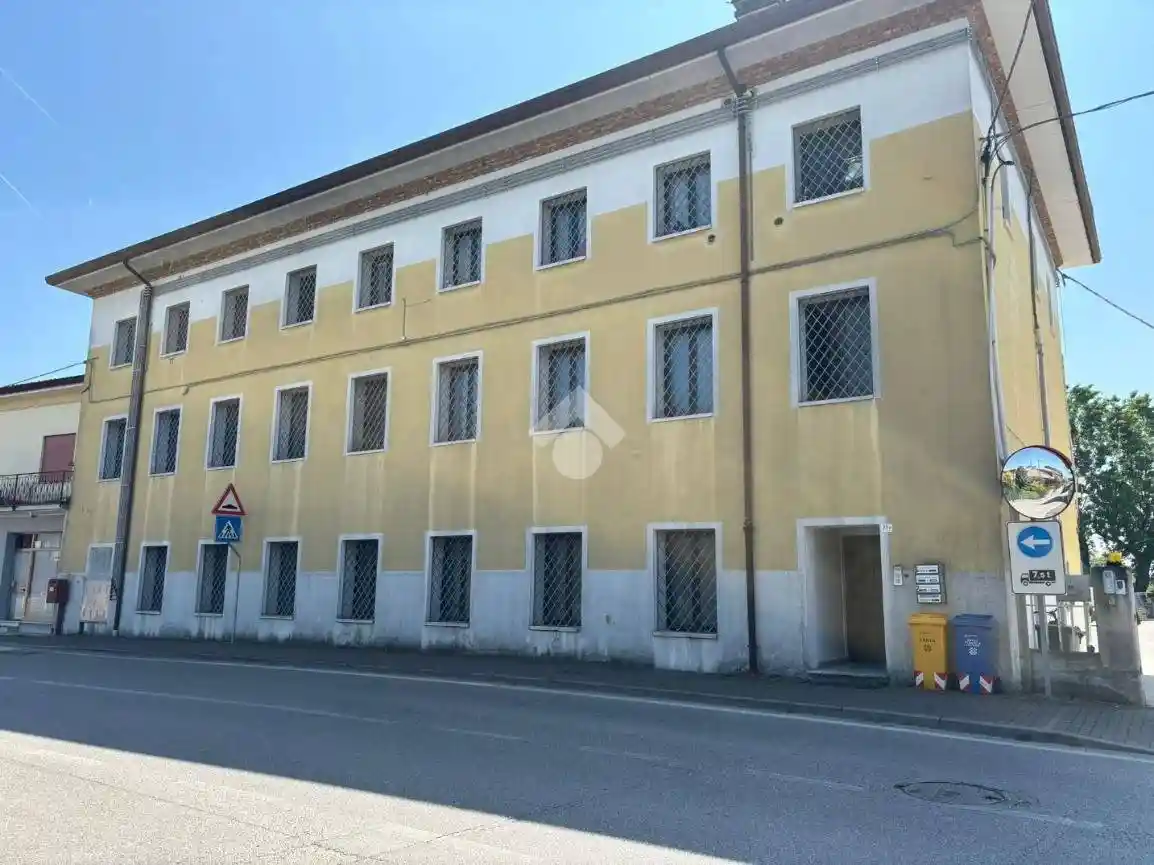 Palazzo - Edificio in vendita a Riese Pio X