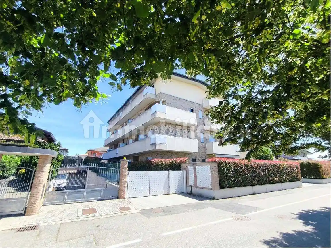 Appartamento in affitto a Limido Comasco