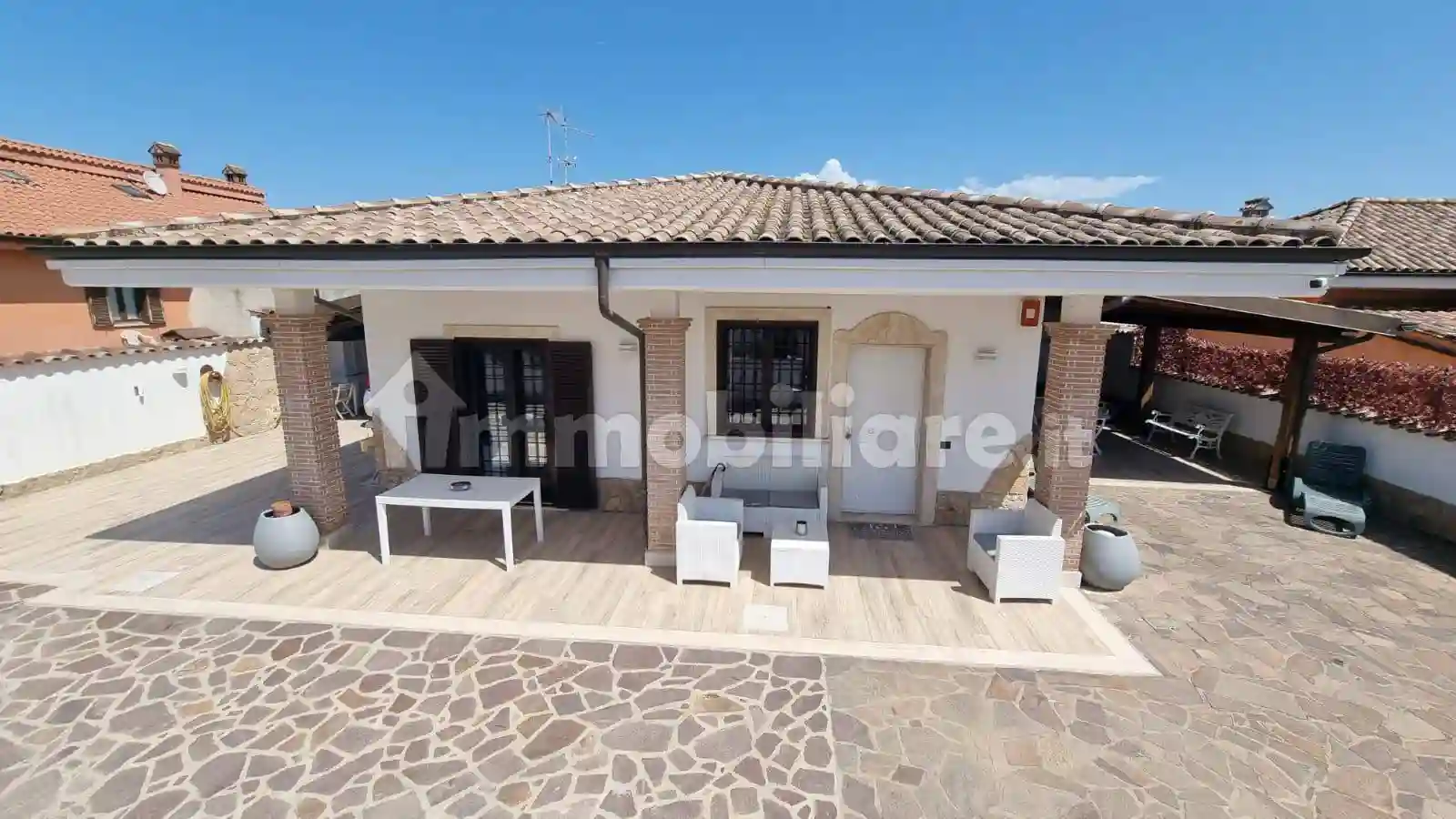 Villa - foto 2