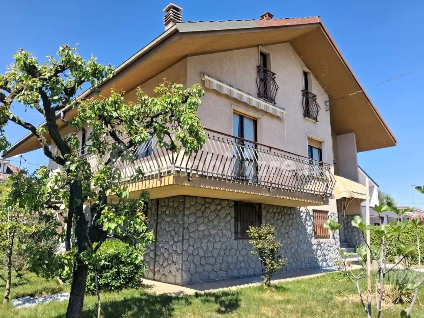 Villa in vendita a Borgo San Dalmazzo