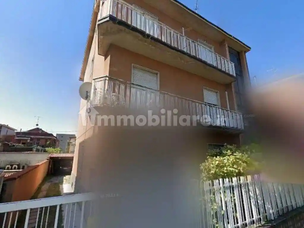 Appartamento in vendita a Cologno Monzese