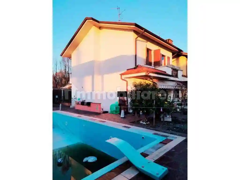 Villetta a schiera - foto 2