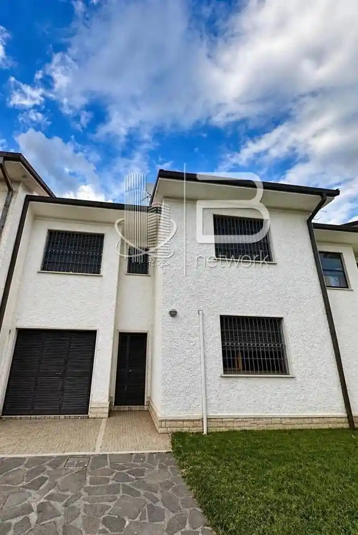 Villa in vendita a Vecchiano