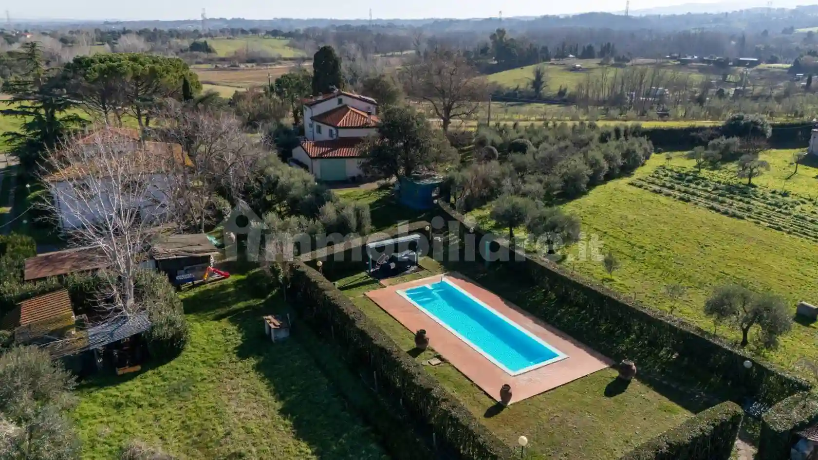 Villa - foto 2