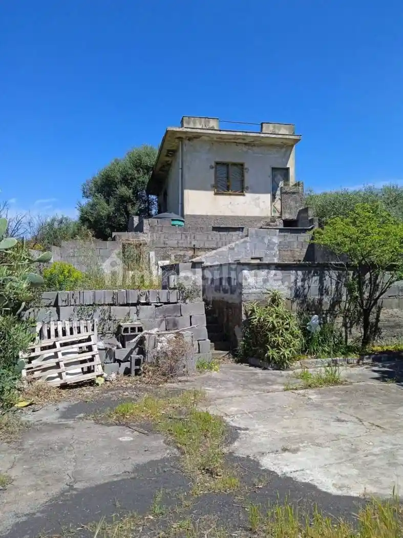 Villa in vendita a San Pietro Clarenza