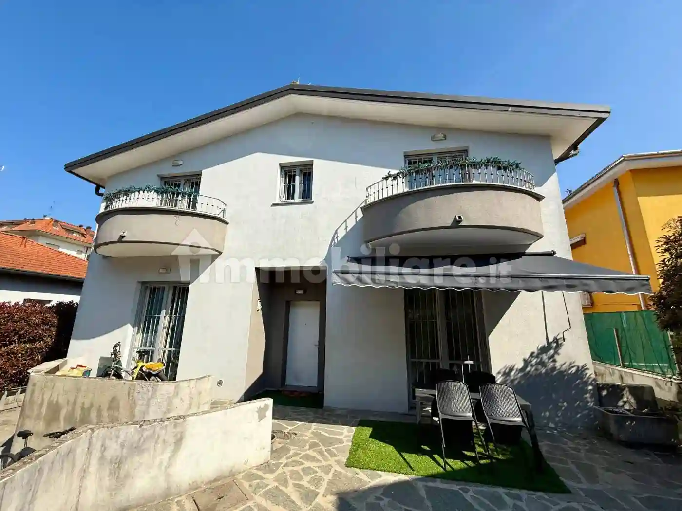 Villa - foto 2