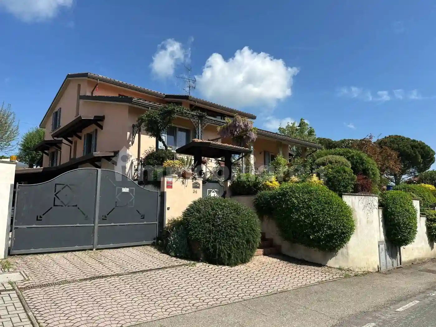 Villa - foto 2