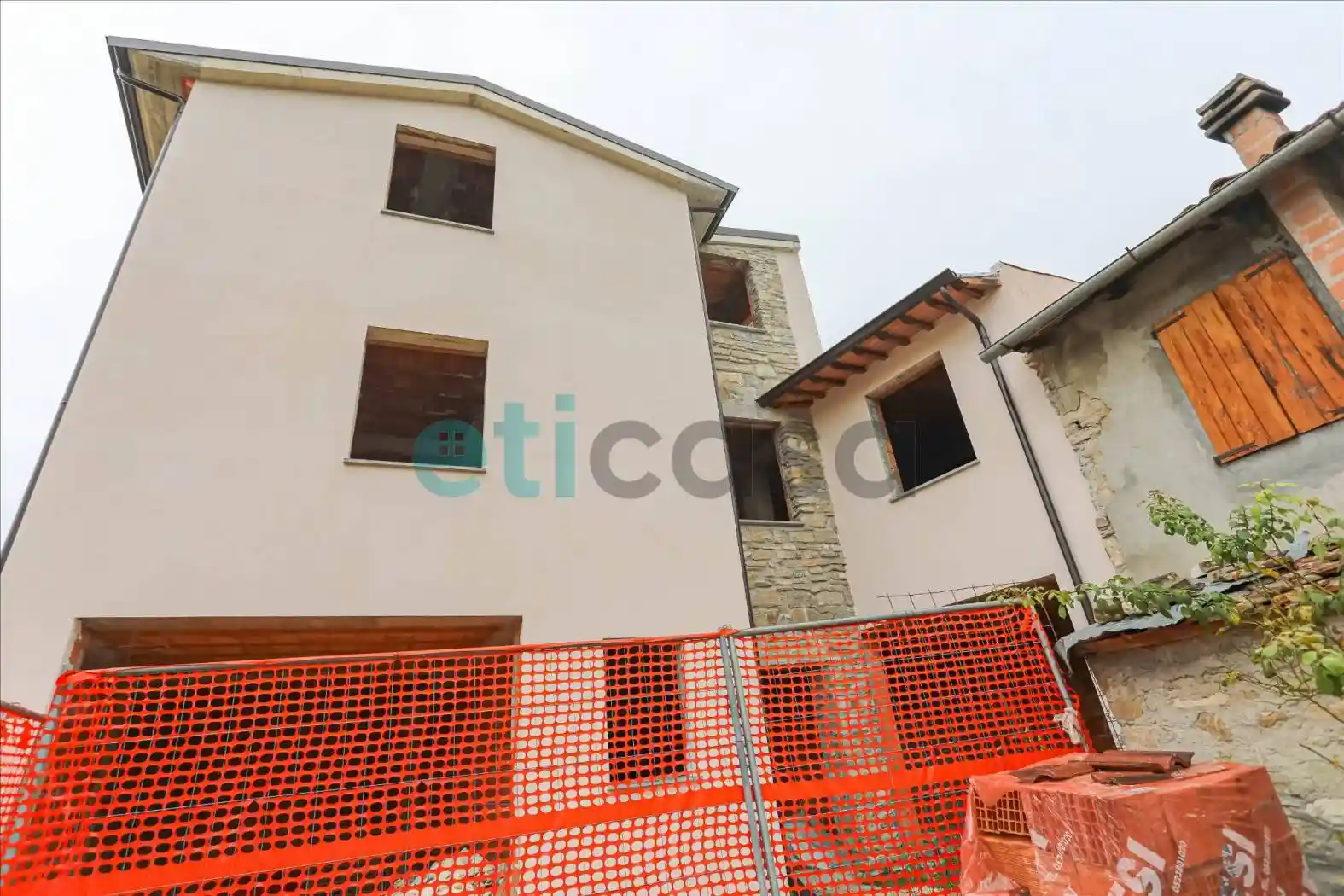Villa in vendita a Bobbio