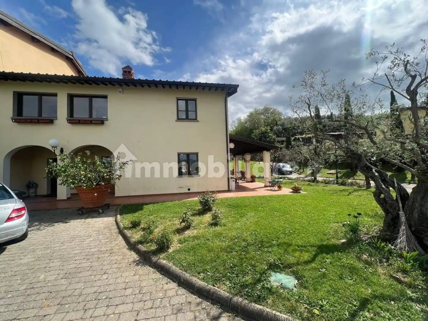 Villa in vendita a Terranuova Bracciolini
