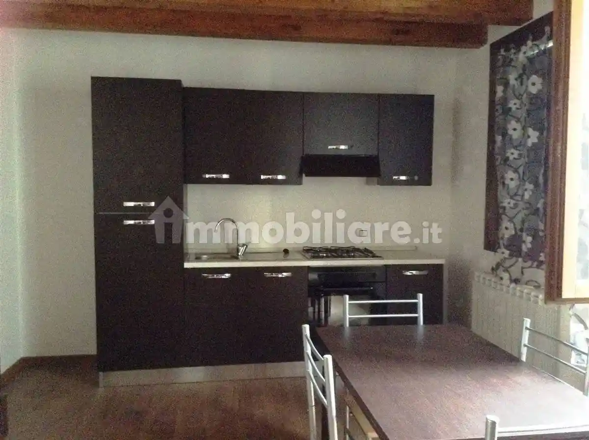Appartamento in affitto a Adria