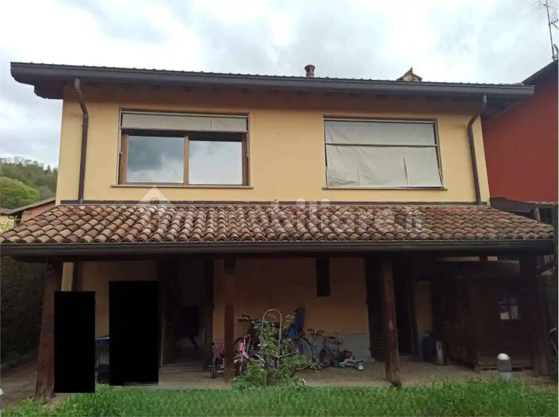 Appartamento in vendita a Longone al Segrino