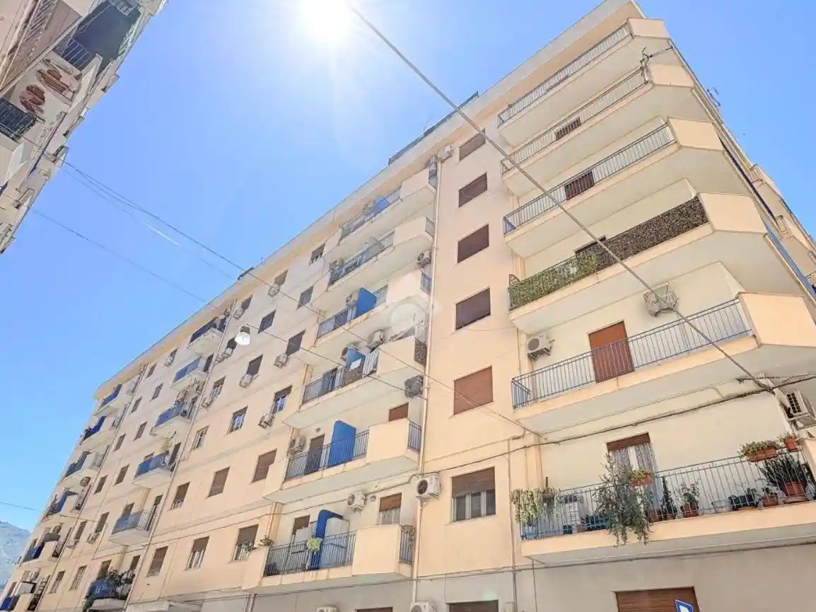 Appartamento in affitto a Palermo