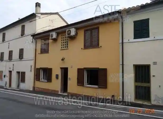 Casa indipendente in vendita a Trecastelli