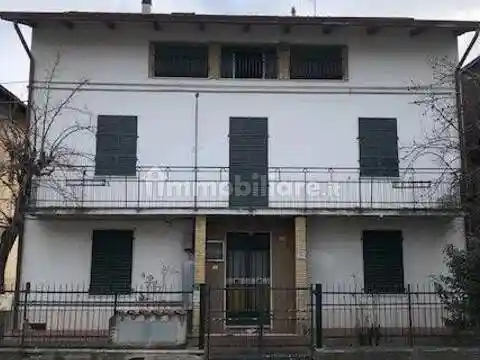 Palazzo - Edificio in vendita a Bastia Umbra
