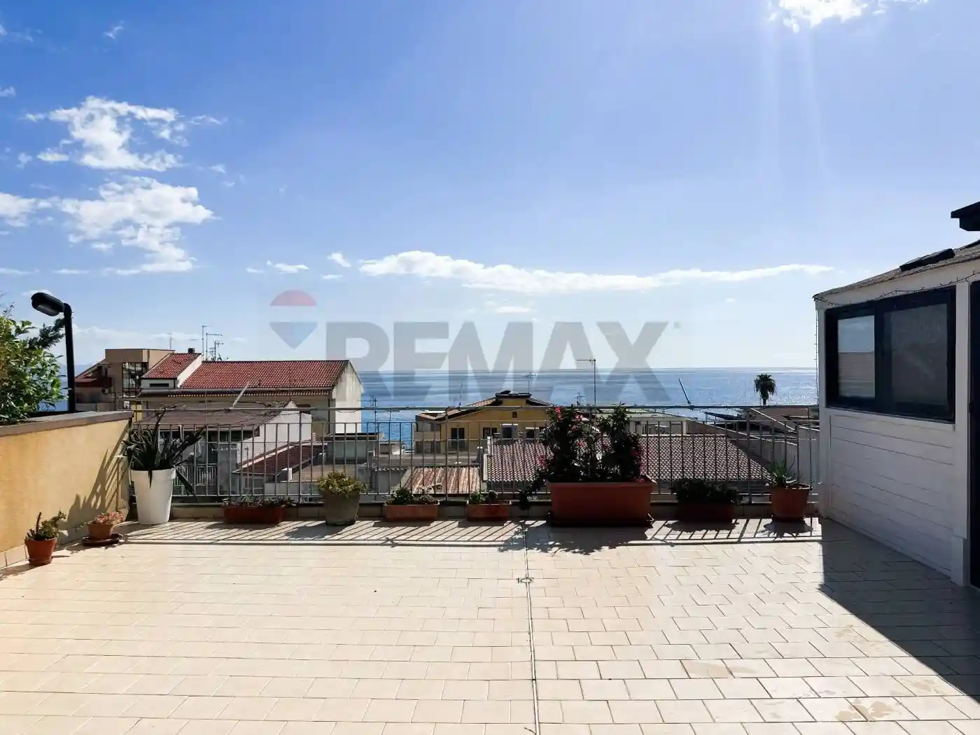 Appartamento in vendita a Roccalumera