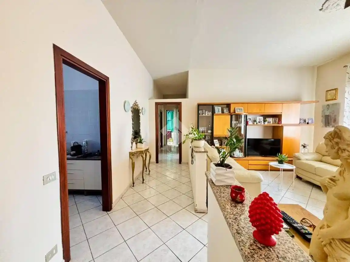 Appartamento in vendita a Lomazzo