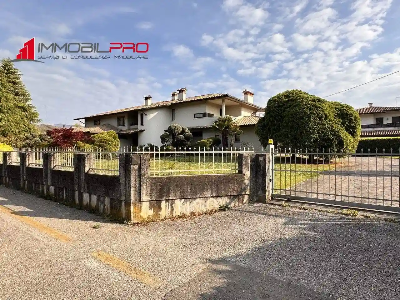 Villa - foto 2