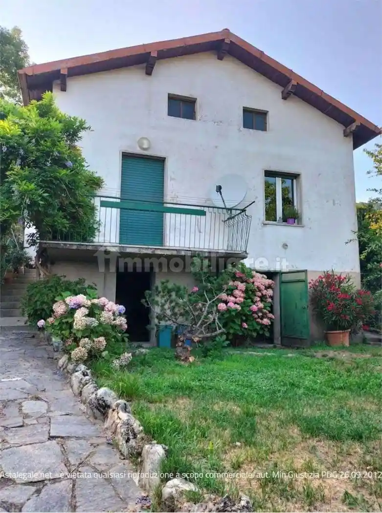 Villa in vendita a Como