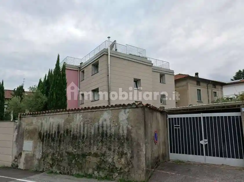 Appartamento in vendita a Lecco