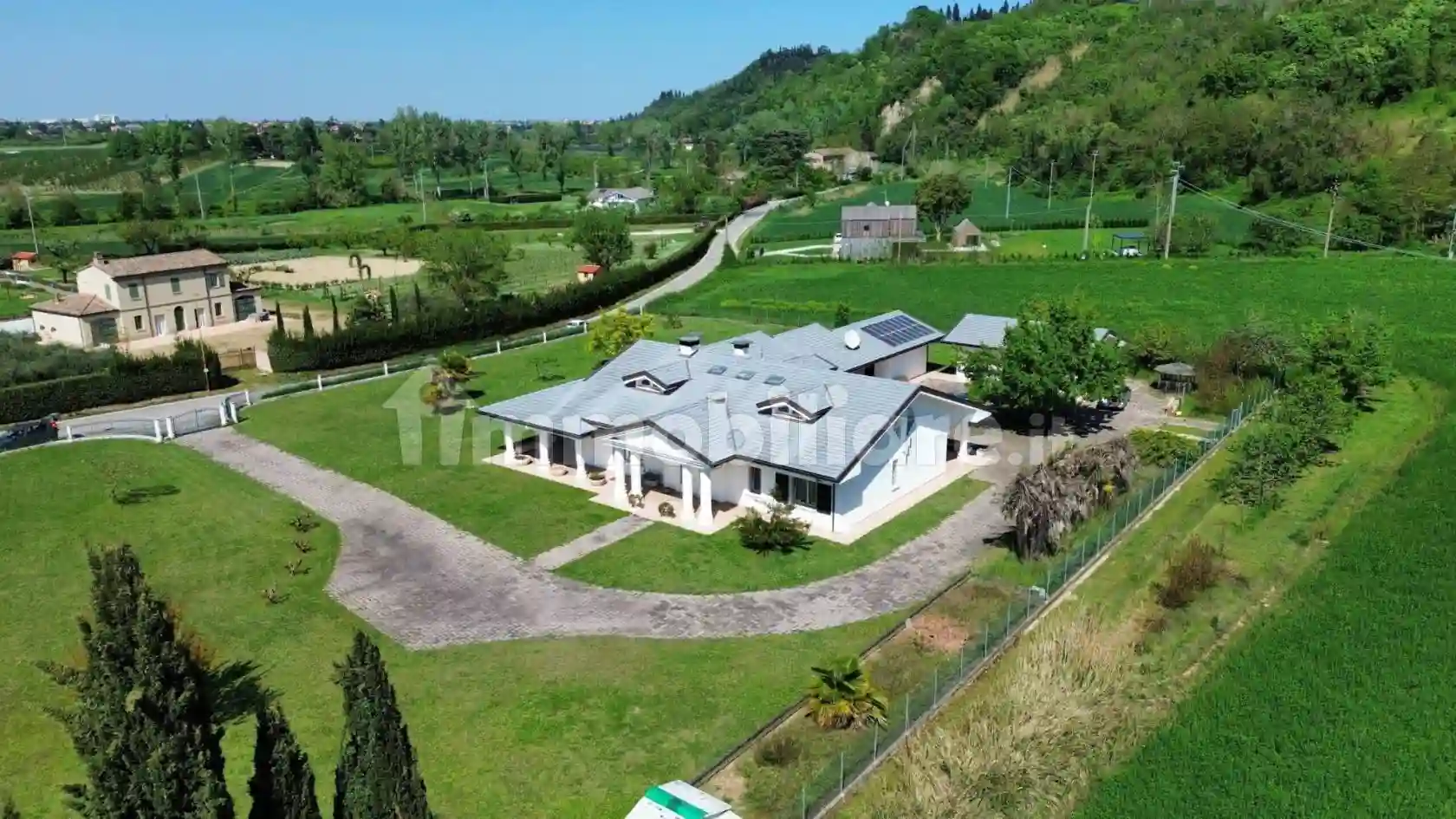 Villa - foto 3