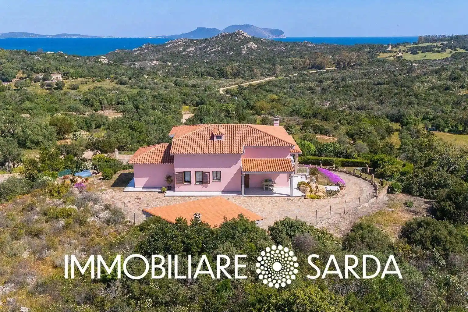 Villa in vendita a Olbia