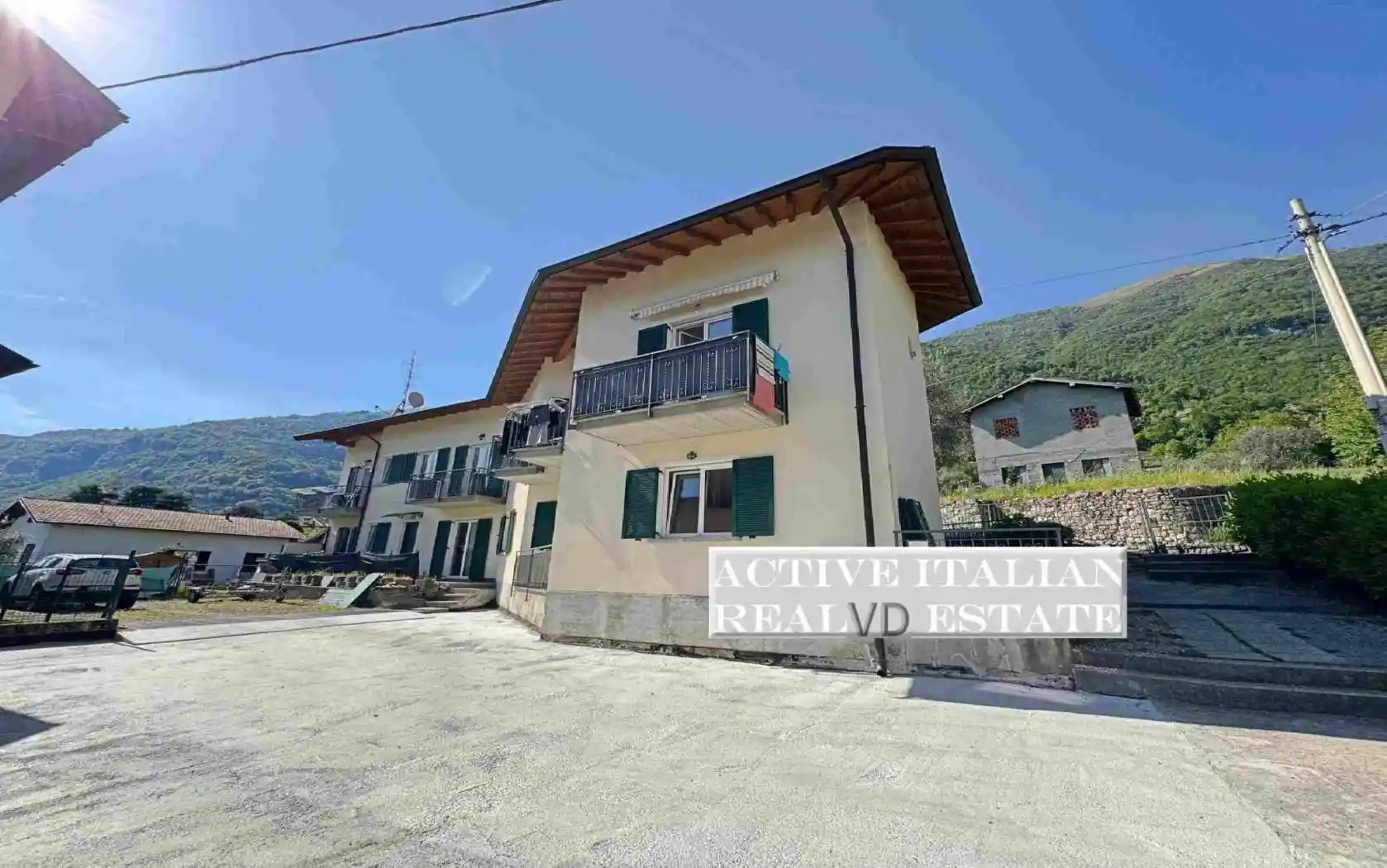 Appartamento in vendita a Tremezzina