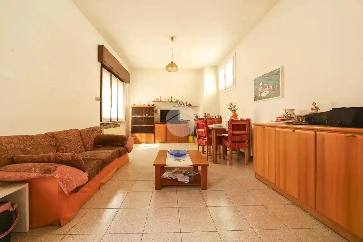 Appartamento in vendita a Biassono