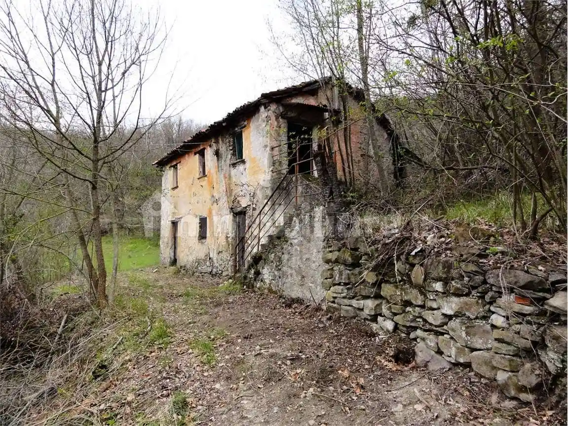 Rustico - Casale in vendita a Cairo Montenotte