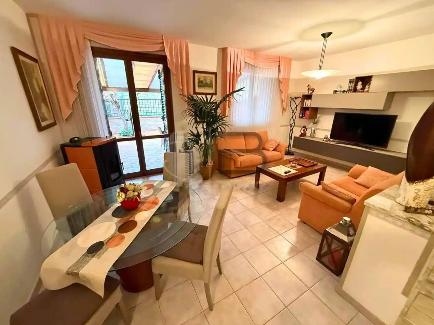 Villetta a schiera in vendita a Carrara