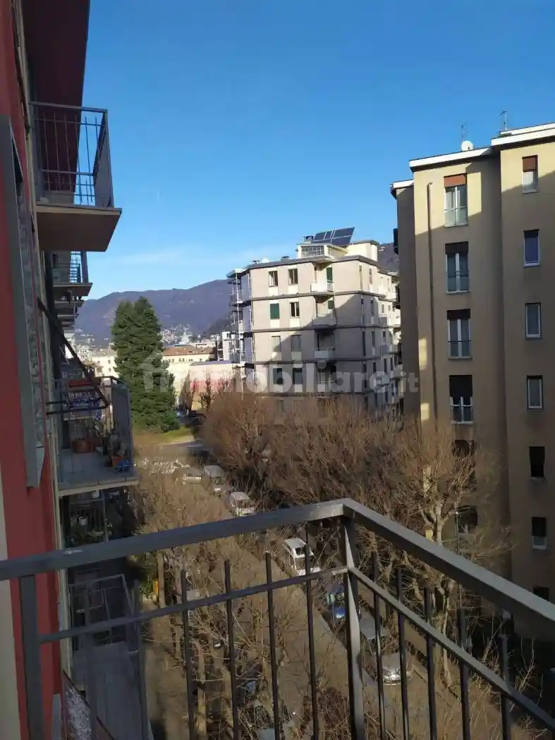 Appartamento in affitto a Como