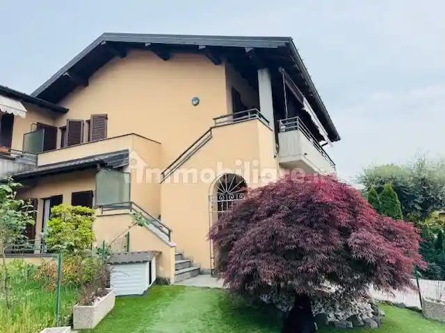 Appartamento in vendita a Valmorea
