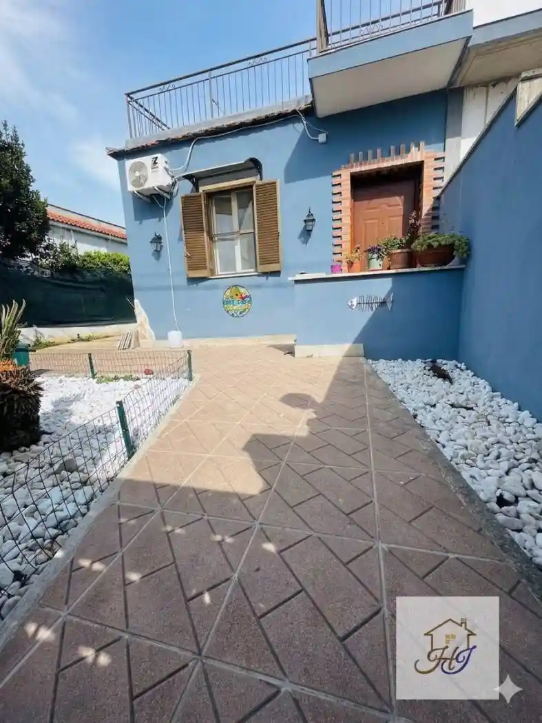 Villa in vendita a Nettuno