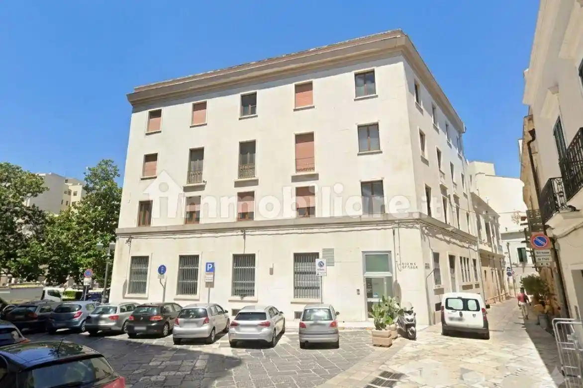 Palazzo - Edificio in vendita a Brindisi