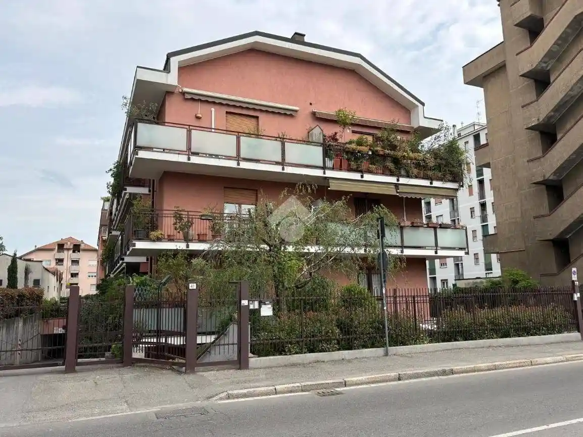 Appartamento in vendita a Monza