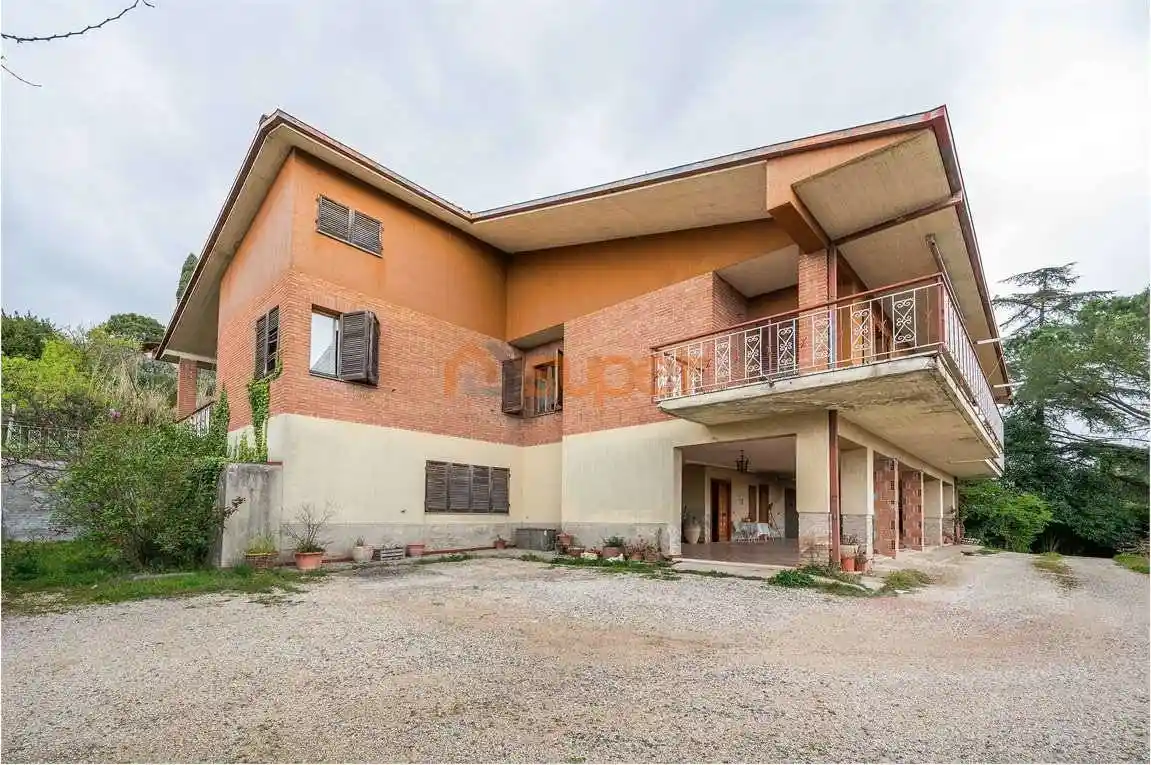 Villa in vendita a Perugia
